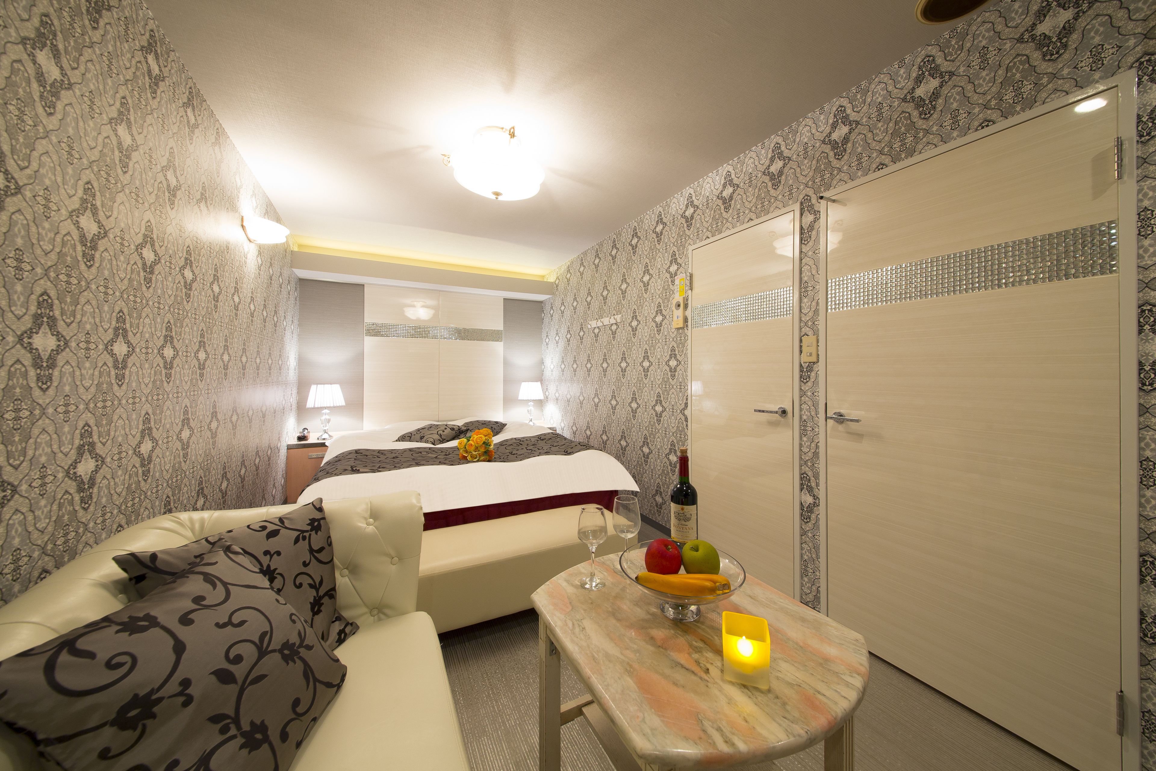 standard double room | down duvets, individually decorated, individually furnished