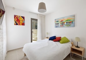 Comfort Apartment | 2 bedrooms, iron/ironing board, free cribs/infant beds, free WiFi - Laguna Water Front 1 (Herzliya)
