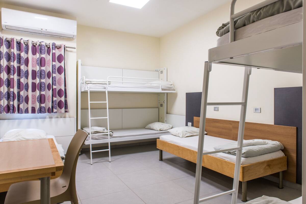 Standard Room | Premium bedding, minibar, blackout drapes, free WiFi