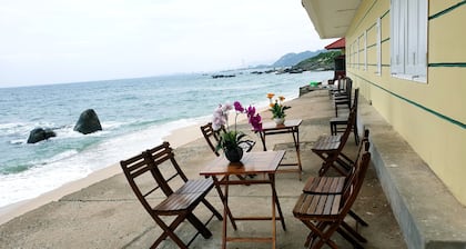 Mui Dinh Hotel