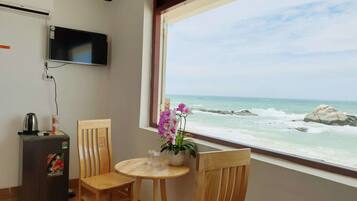 Quadruple Room, Ocean View (1) | Minibar, blackout drapes, rollaway beds, free WiFi