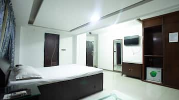 Executive Deluxe | In-room safe, desk, free WiFi