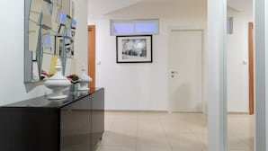 Interior entrance - New Apt Close To The Old City (Jerusalem)