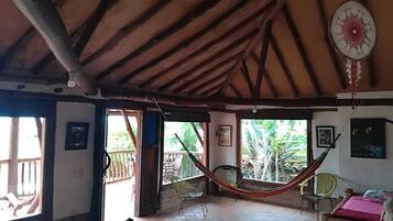 Family Cabin, 2 Bedrooms | Free WiFi, bed sheets, wheelchair access