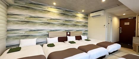 Deluxe Triple Room | 1 bedroom, in-room safe, soundproofing, free WiFi