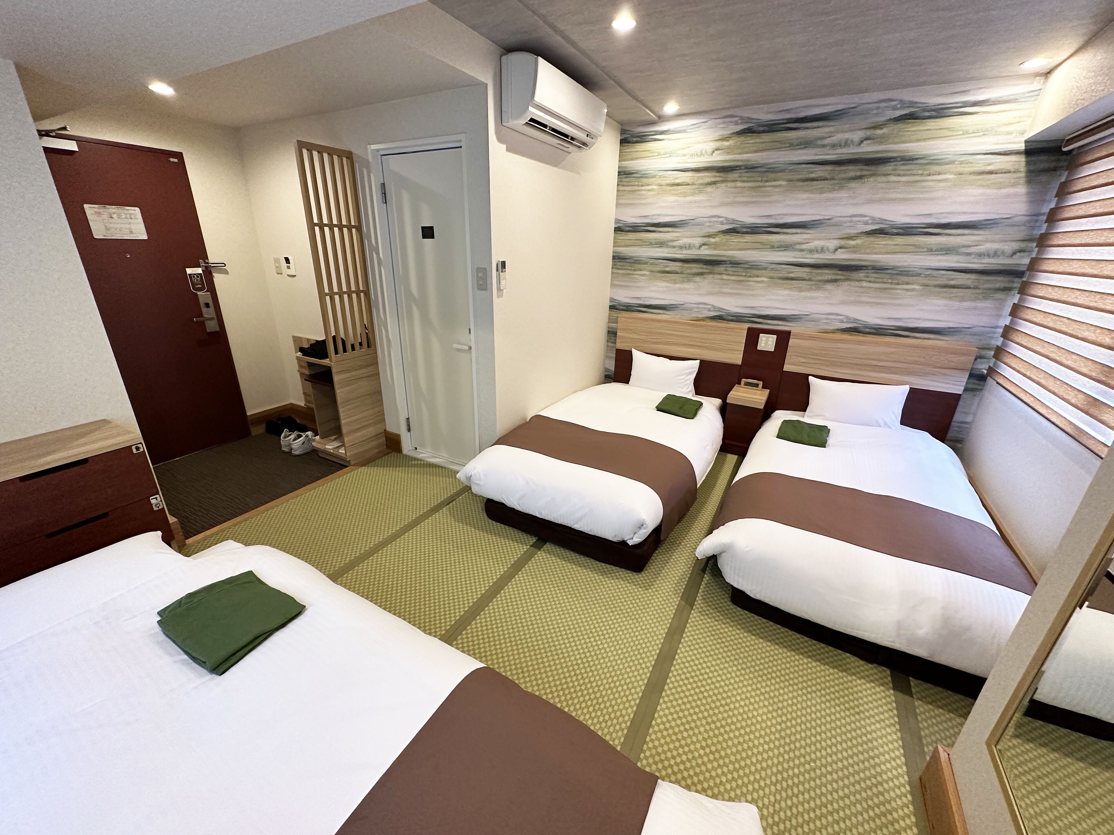 twin room, japanese style | 1 bedroom, in-room safe, soundproofing, free wifi