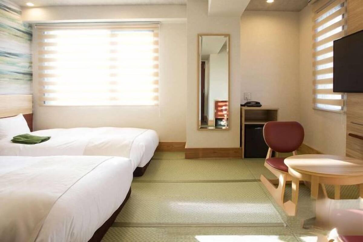 1 bedroom, in-room safe, soundproofing, free WiFi