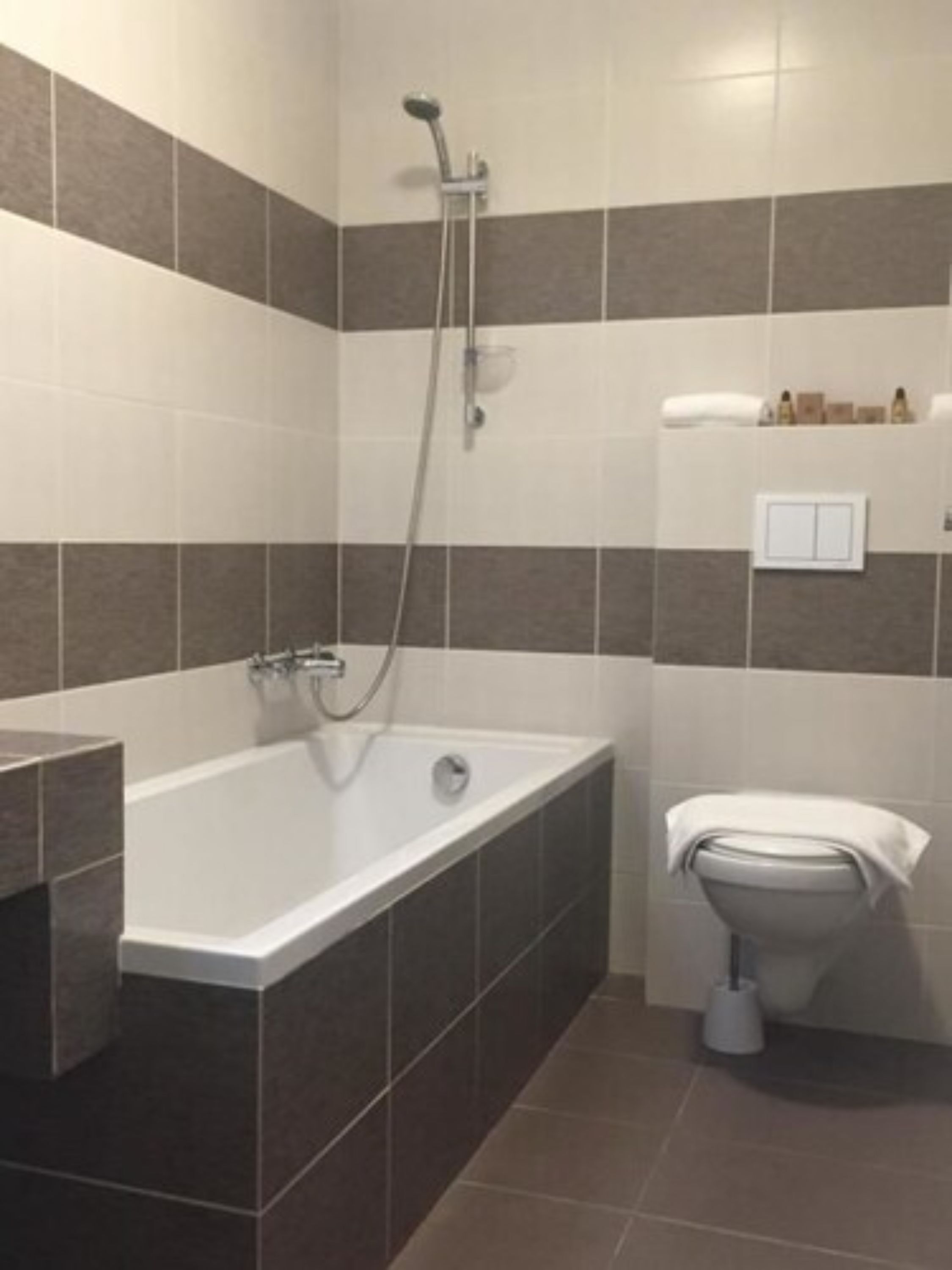 twin room (street side) | select comfort beds, minibar, individually furnished, iron/ironing board