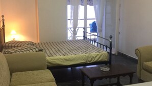 Basic Studio - Nour (Loutraki-Agioi Theodoroi)