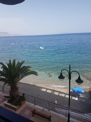 Terrace/patio - Nour (Loutraki-Agioi Theodoroi)