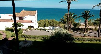 Superb apartment in the first line, facing Playa Cristal