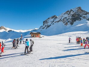 Snow and ski sports
