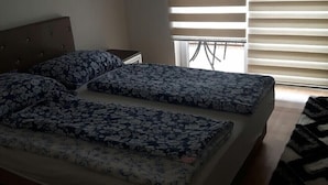 House | 6 bedrooms, WiFi (free), bed sheets - Vacation Home Emil (Sarajevo)