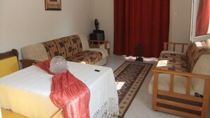 Apartment, 1 Bedroom | Living room - Bi Beach Apartlar (Bodrum)
