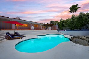 Outdoor pool, a heated pool - Bermuda Paradise Home with Pool (Bermuda Dunes)