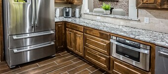 *** Nouvelle liste *** Capacité d'accueil 32 - Plus de 4 600 pieds carrés