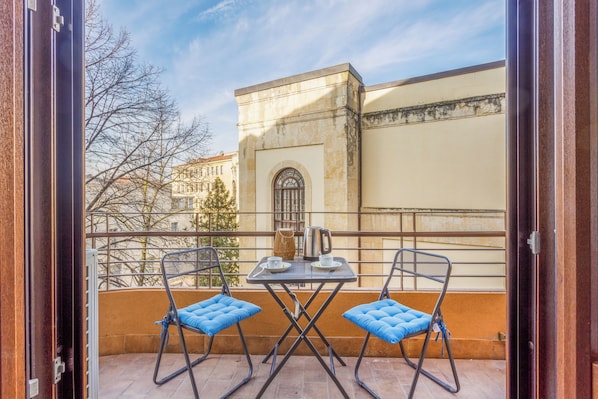 Romantic Triple Room, Multiple Beds, Private Bathroom (External)