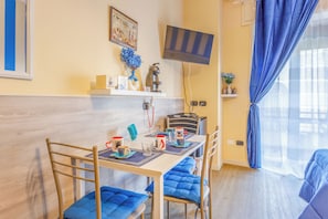 Romantic Triple Room, Multiple Beds, Private Bathroom (External)