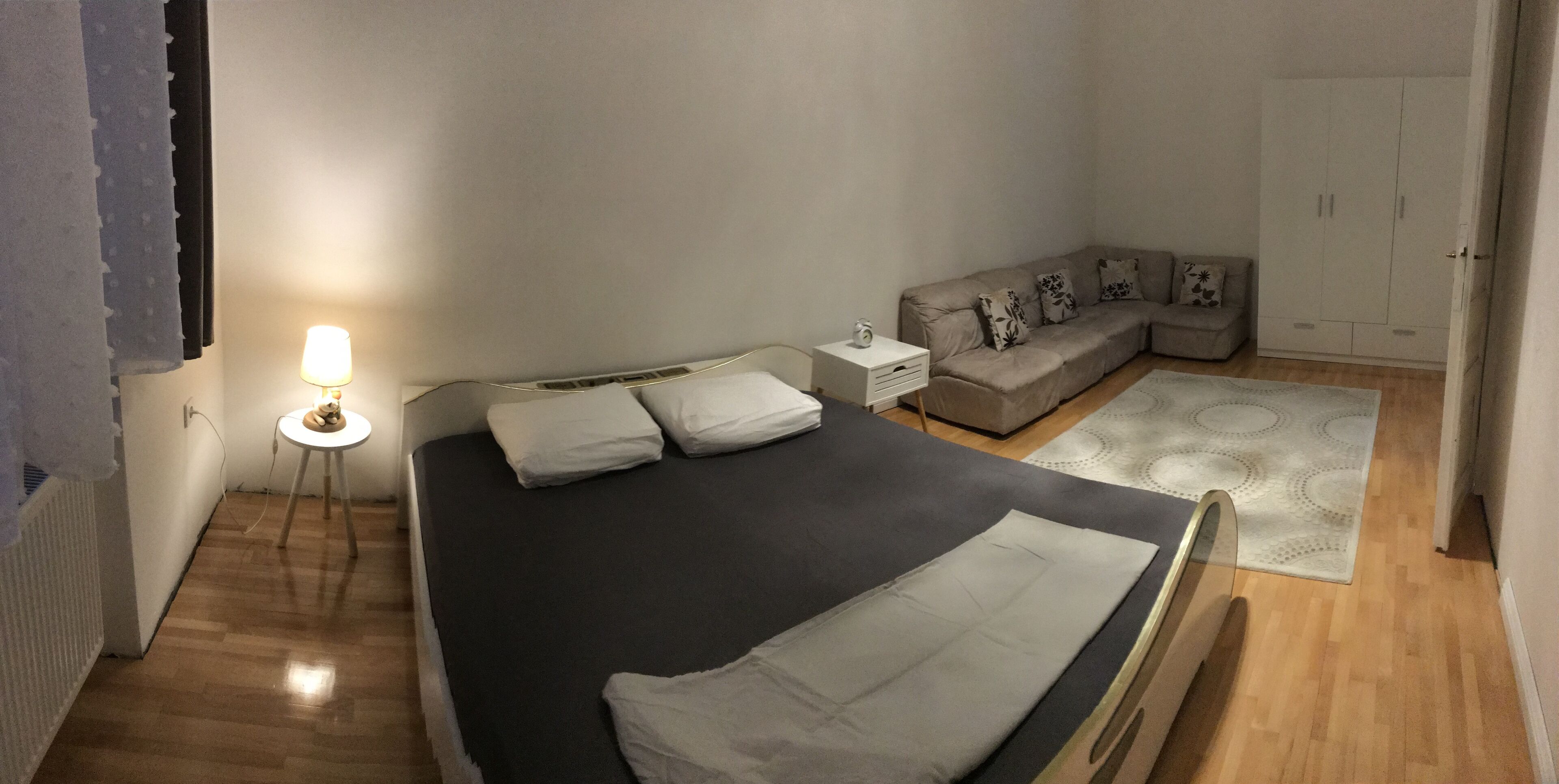 2 quartos, ferros/tábuas de passar roupa, Wi-Fi, roupa de cama