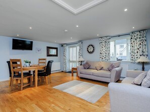 TV - Coachman's Cottage - UK11449 (Yaxley near Eye)