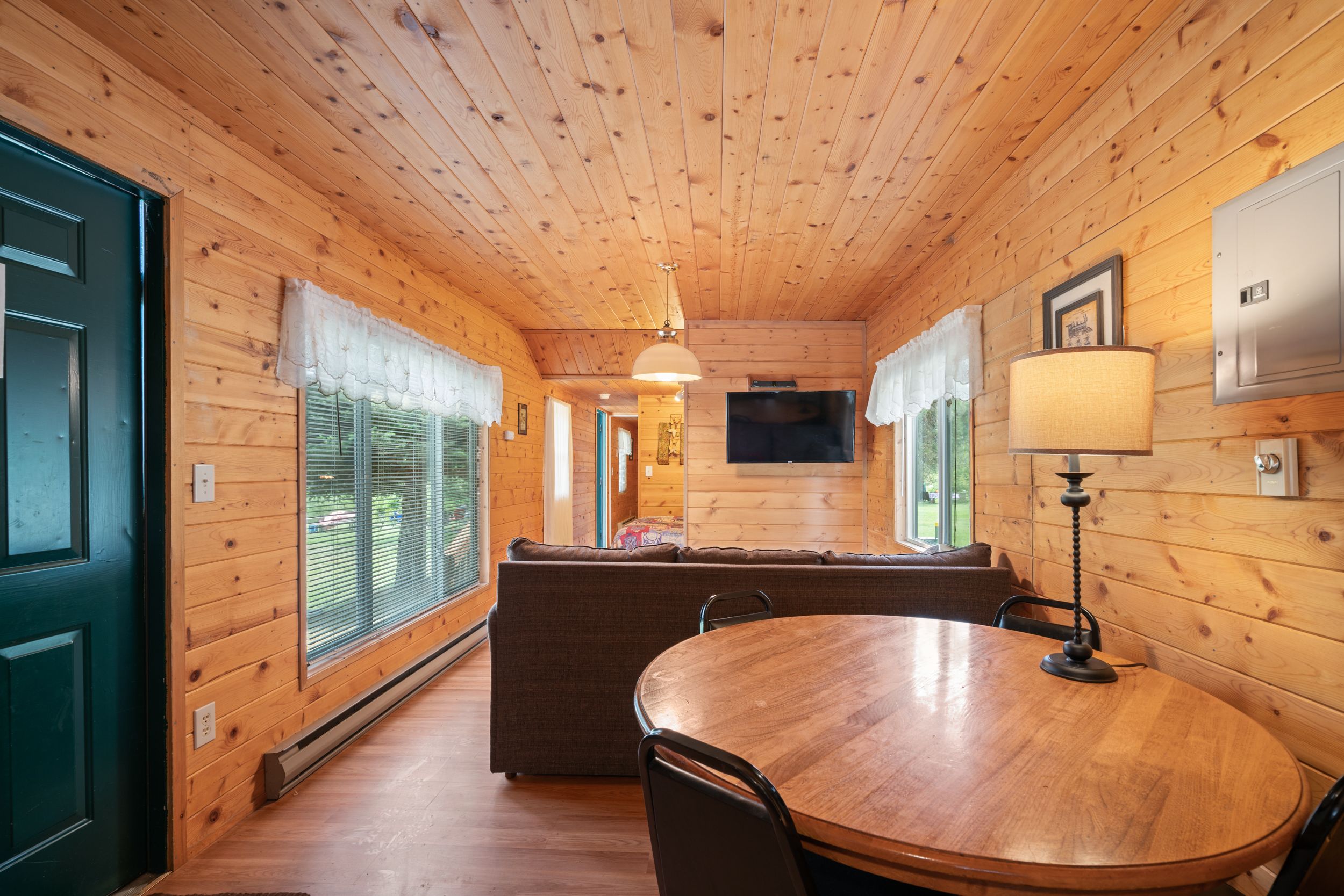 Suite Familiale, 2 chambres, côté cour intérieure | Coin séjour