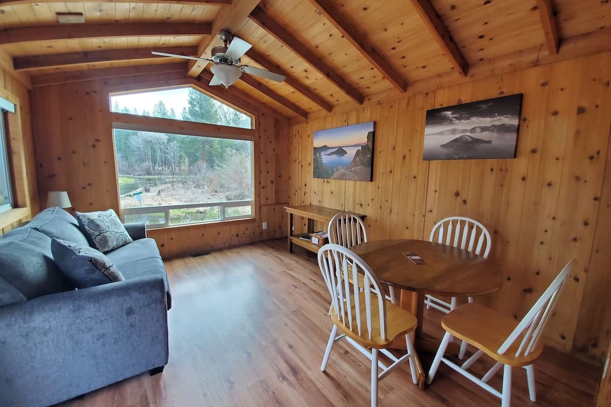 Family Cabin, River View, Courtyard Area | Free WiFi, bed sheets