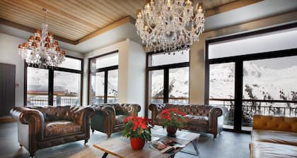 AccÚs piscine intérieure + casiers à ski | Appartement au pied des pistes 8p