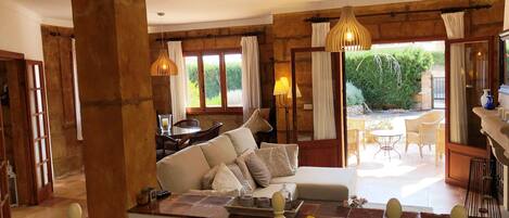 Televisie en een tafeltennistafel