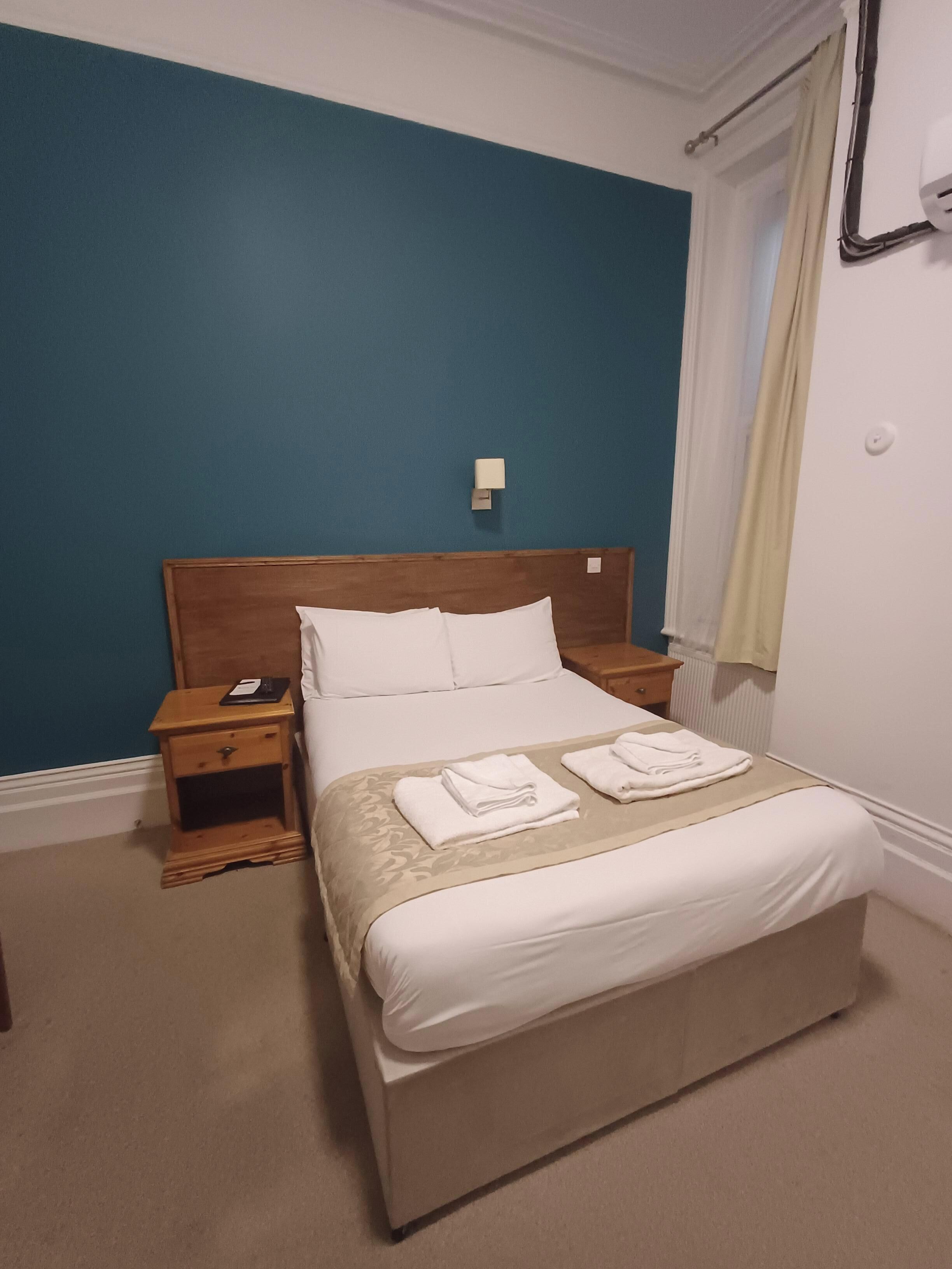 Standard-huone | Työpöytä, kannettavalle tietokoneelle sopiva työtila