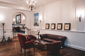 Lounge - Keppel's Head Hotel (Portsmouth)