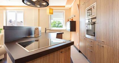 Spacerowa 2/403 -huoneistossa on 3 makuuhuonetta ja poreallas