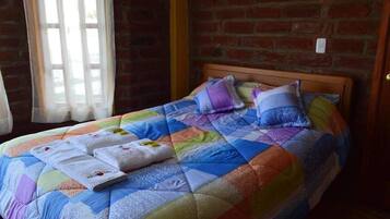 Standard Room, Private Bathroom, Ground Floor | Individually decorated, blackout drapes, iron/ironing board, free WiFi