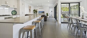 Whitsundays Paradise by the Port