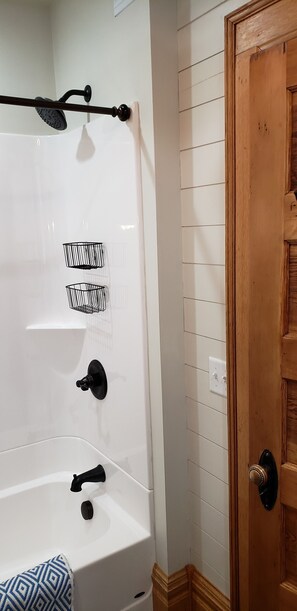 Hair dryer, towels, soap, shampoo - Ogden View Manor elegant historic home (Escanaba)