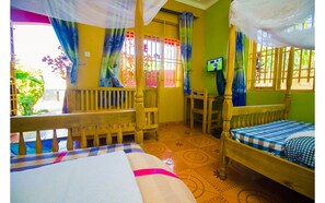3 bedrooms, bed sheets