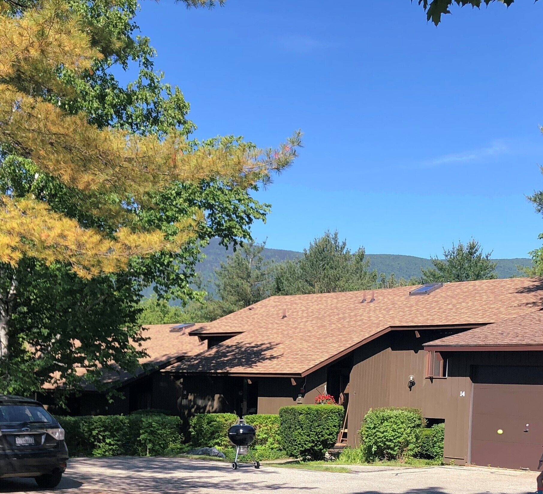 Monthly vacation rental - Charming and rustic Manchester, Vermont Condo 3000 
