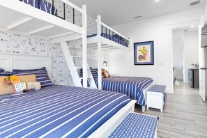 5 slaapkamers, een strijkplank/strijkijzer, wifi, beddengoed