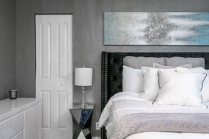 1 makuuhuone, silitysrauta/-lauta, Wi-Fi, vuodevaatteet