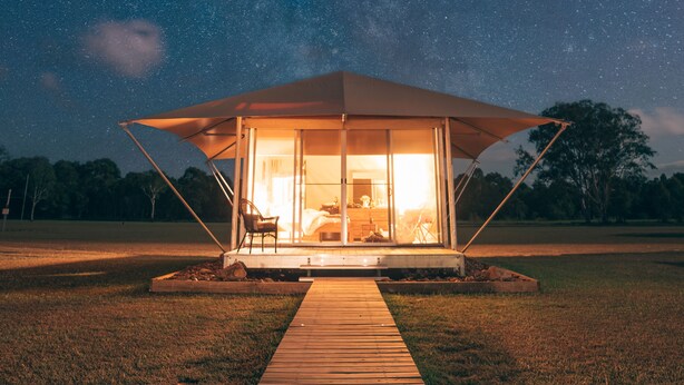 Telt – standard, privat bad (Paperbark Glamping) | Terrasse/patio