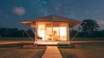Lều Tiêu chuẩn, phòng tắm riêng (Paperbark Glamping) | Hiên
