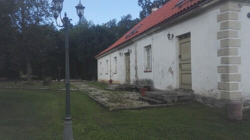 In der Nähe des Peipussees, groß und privat.