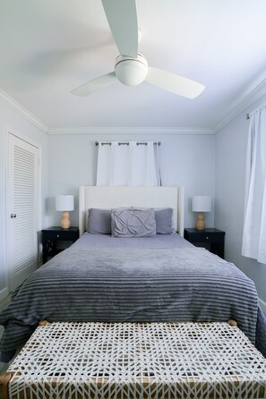 2 chambres, fer et planche à repasser, Wi-Fi gratuit, draps fournis