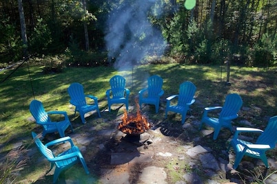 Zen Luxurious Stone Ridge Country Home