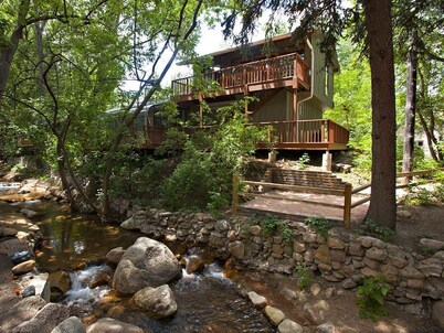 Enchanting Hideaway ON Cheyenne Creek! Five Minute Walk to Broadmoor!