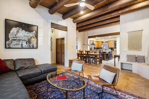 TV, fireplace, offices - Casa Nona - Railyard Home, Walk to The Plaza (Santa Fe)