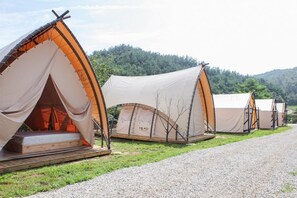 Hermes, Queen Bed | Free WiFi - Glamping Pan (Buyeo)