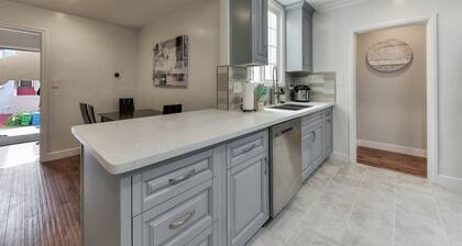 LUXE rénové 2BR avec vue sur la ville en SF (Bart / muni)