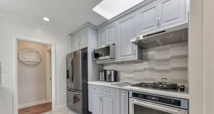 2BR remodelado con LUXE con vista a la ciudad en SF (Bart / muni)