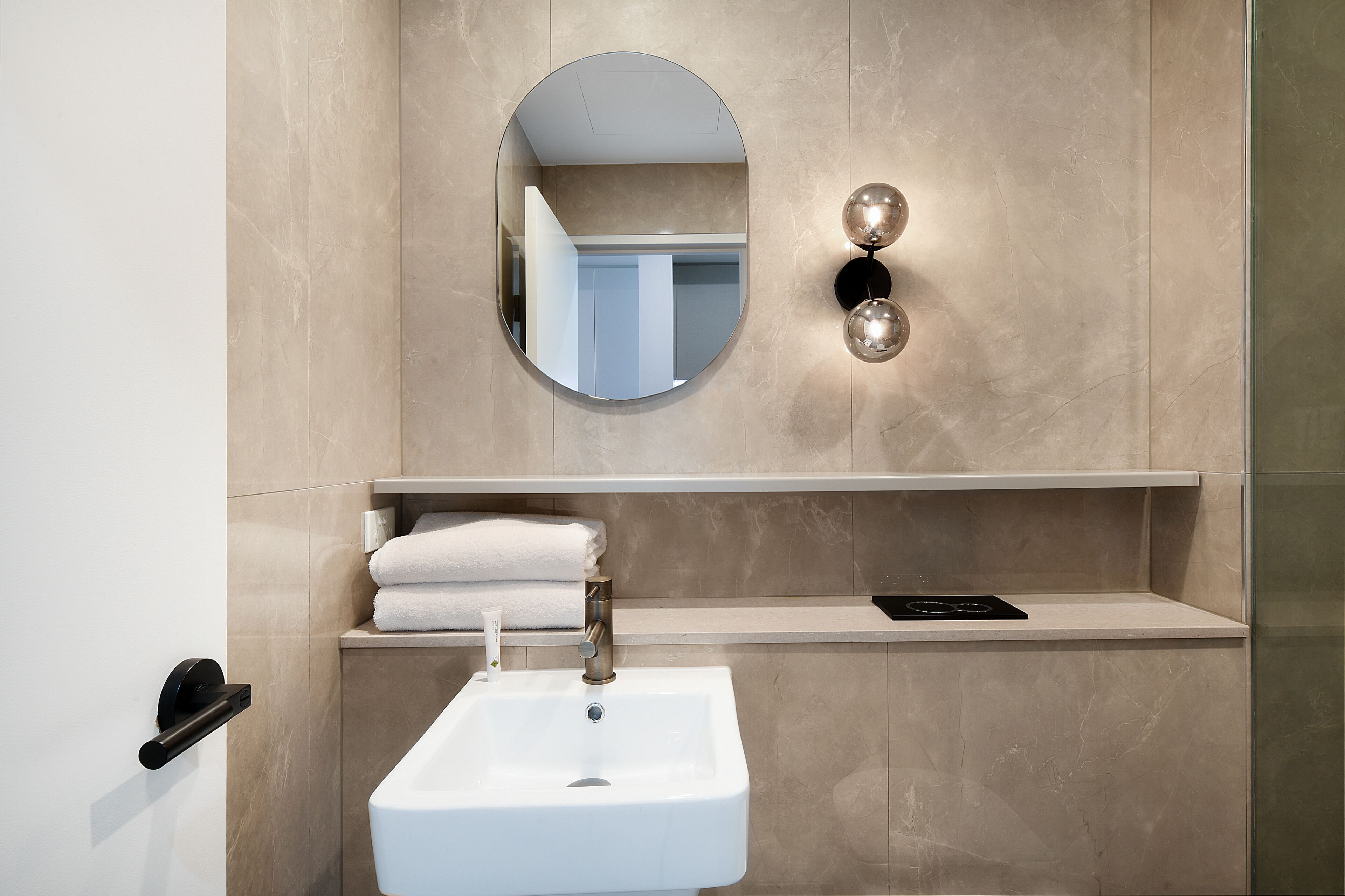 queen room | down duvets, in-room safe, desk, blackout curtains