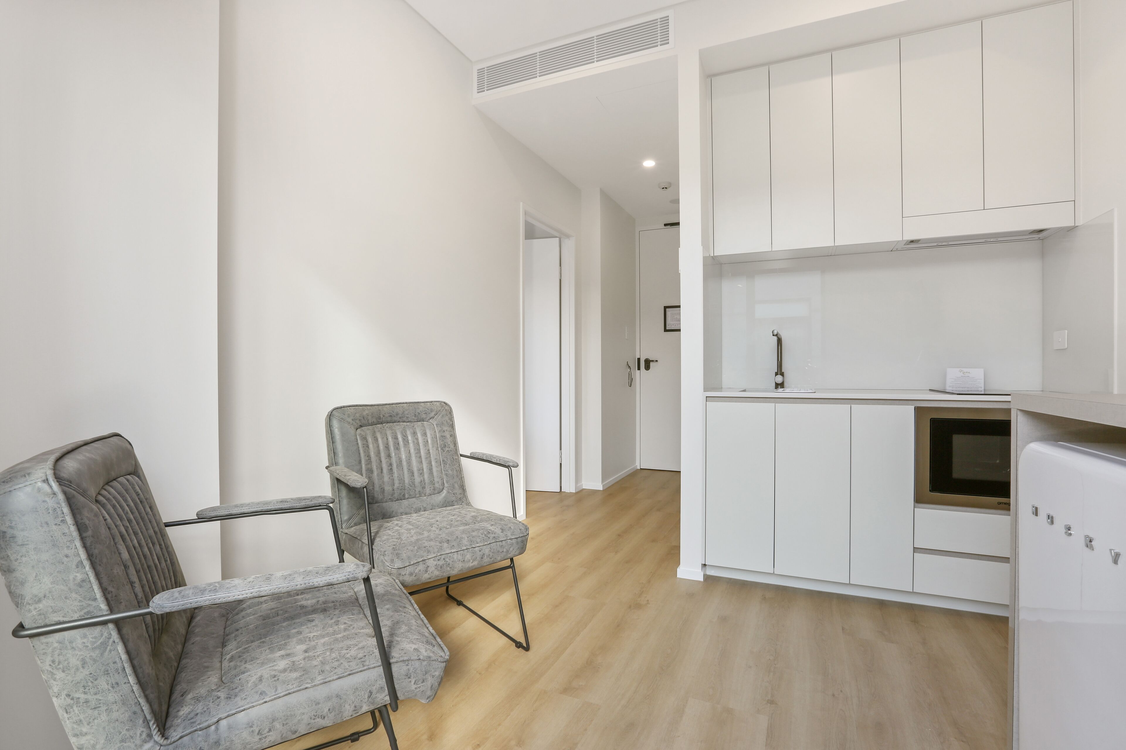 room, 1 bedroom | living room | 42-inch smart tv with digital channels, tv, streaming services